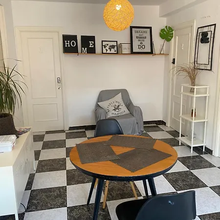 Privatunterkunft 1 En Tercera Planta Sin Ascensor No Es Piso Entero A Compartir Bano Y Cocina Fuengirola