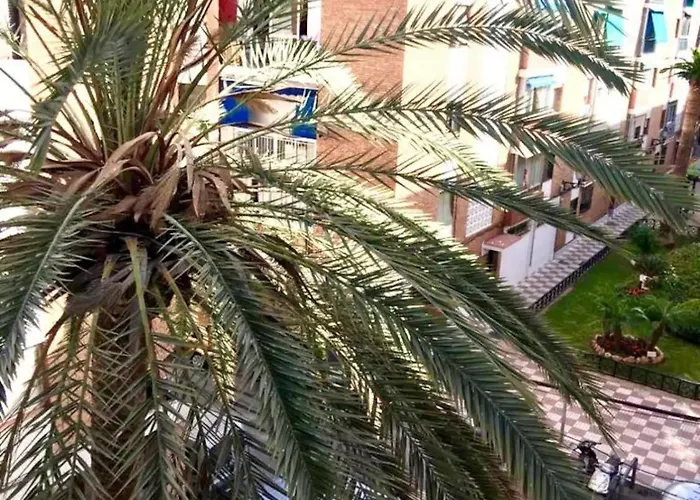 1 En Tercera Planta Sin Ascensor No Es Piso Entero A Compartir Bano Y Cocina *