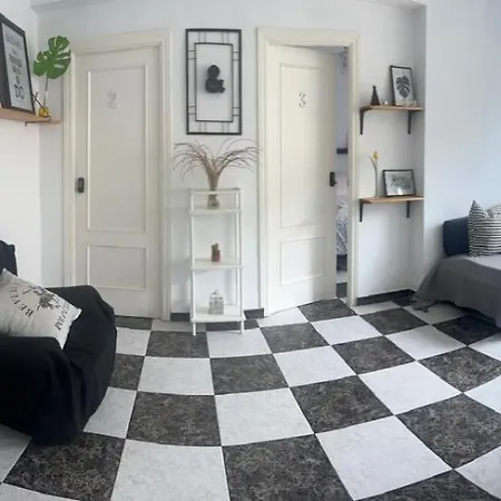 Privada En Piso Compartido En 3 Planta Sin Ascensor No Es Piso Entero Fuengirola